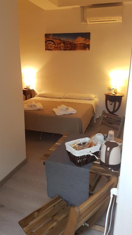 Hotel Domus Ferraro Roma Exterior foto